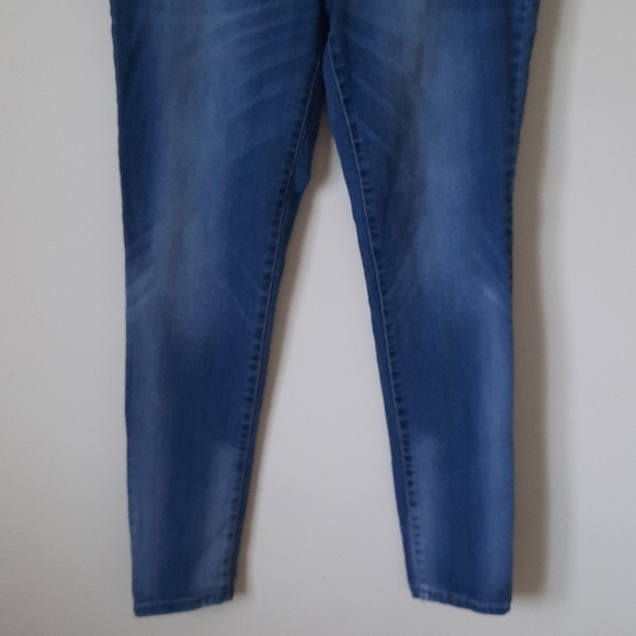 Faded Glory Ankle Jeans - Picture 3 of 10